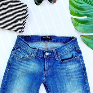 Levi's Too Superlow 524 straight leg jeans size 3